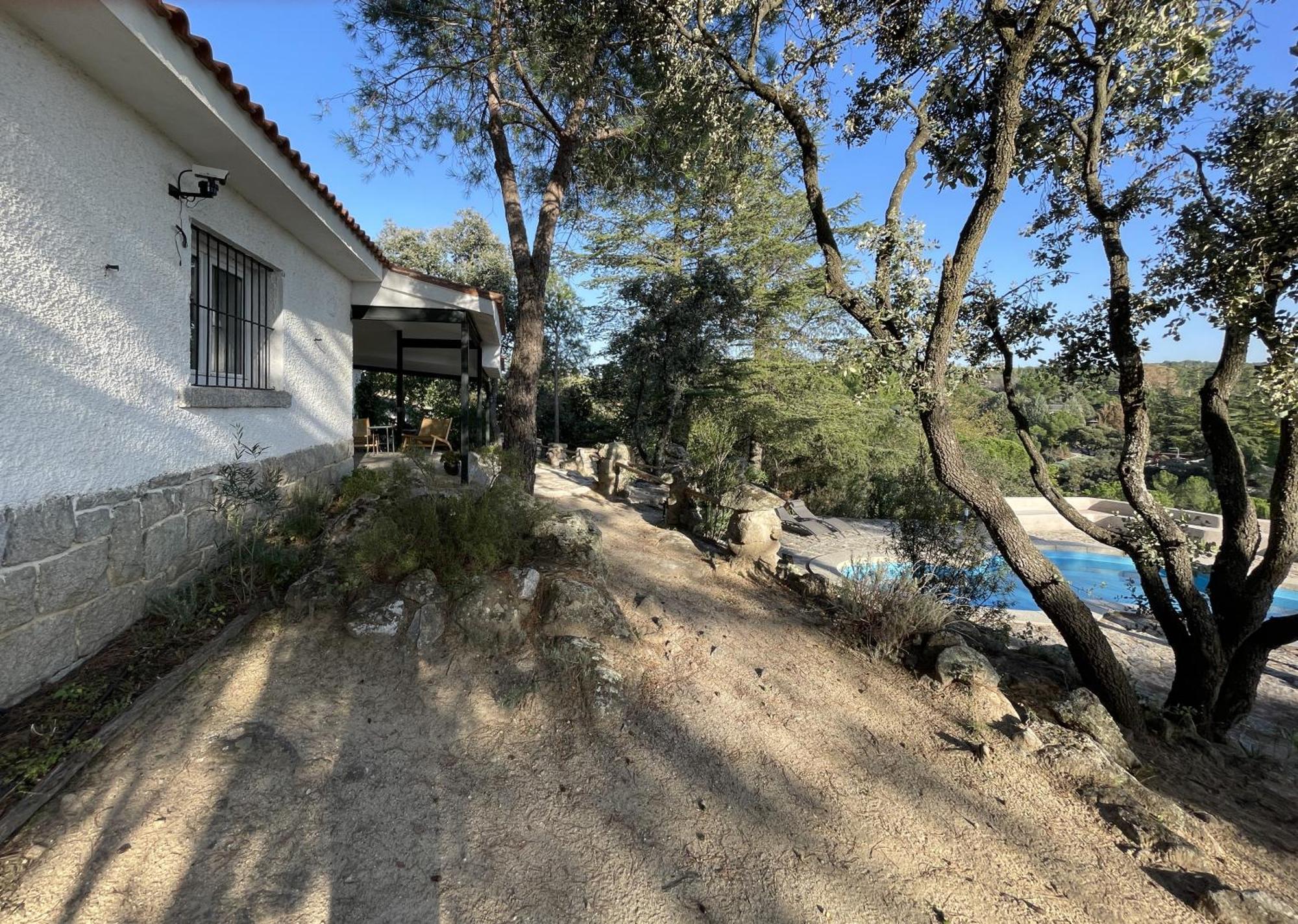 Chalet Con Piscina En Торрелодонес Екстер'єр фото